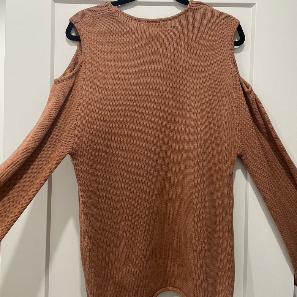 Oak and Fort cold shoulder sweater